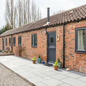 Thrush Nest - Wren Sleeps 4, 2 Bedrooms & Stable Sleeps 2, 1 Bedroom , York United Kingdom